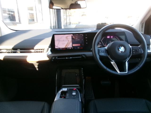 2シリーズ 218dアクティブツアラー エクスクルーシブ 17AWヴェガンザシートカーブドディスプレイ純正ナビゲーション全方位カメラヘッドUPディスプレイシートヒーターオートトランクアダプティブLEDヘッドライトレンタカーUP禁煙認定中古車(28枚目)