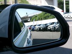車線変更の注意表示も装備しておりますので安心してドライビングを楽しむことができます！ 5