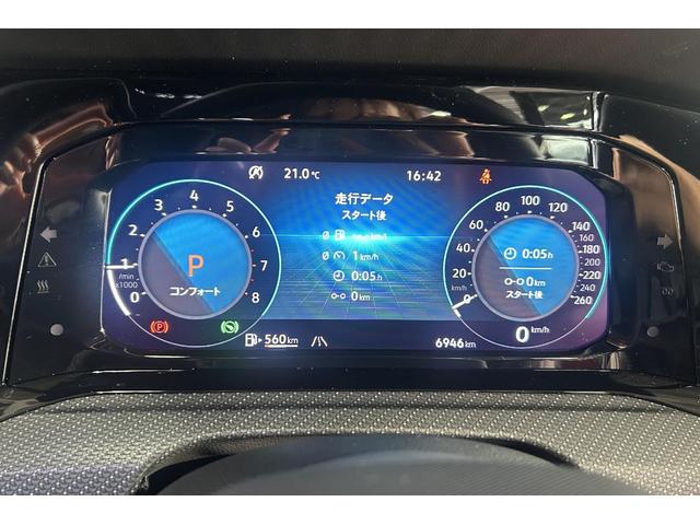 ｅＴＳＩ　Ｒライン　認定中古車　純正ナビゲーション　ＥＴＣ２．０　バックカメラ　衝突軽減ブレーキ　アダクディブクルーズコントロール　デジタルメーター　　レーンキープアシスト(13枚目)