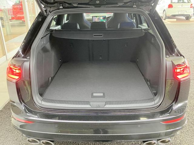 ゴルフRヴァリアント アドバンス 認定中古車 純正ナビ ETC Bカメラ 本革レザーシート シートベンチレーション シートヒーター パワーテールゲート 衝突軽減ブレーキ アダクディブクルーズ ブラインドスポットモニター(35枚目)