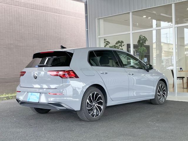 ゴルフ ＴＤＩアクティブアドバンス　プラチナムエディション　認定中古車　純正ナビ　ＥＴＣ　Ｂカメラ　衝突軽減ブレーキ　アダクディブクルーズ　ブラインドスポットモニター　リアトラフィックアラート（5枚目）