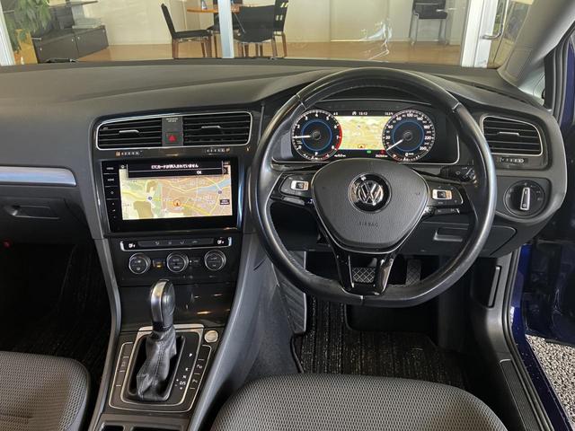 ゴルフ ＴＳＩコンフォートライン　マイスター　認定中古車　純正ナビ　ＥＴＣ　Ｂカメラ　衝突軽減ブレーキ　アダクディブクルーズ　ブラインドスポットモニター　リアトラフィックアラート（12枚目）
