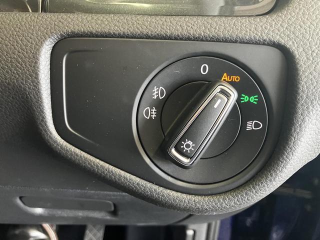 ゴルフ ＴＳＩコンフォートライン　マイスター　認定中古車　純正ナビ　ＥＴＣ　Ｂカメラ　衝突軽減ブレーキ　アダクディブクルーズ　ブラインドスポットモニター　リアトラフィックアラート（20枚目）