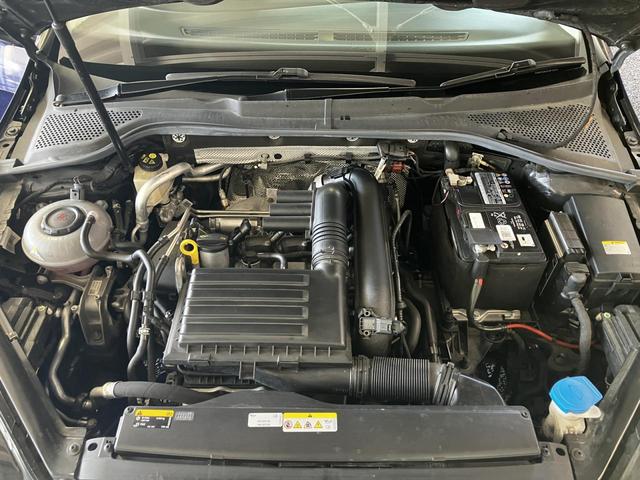 ゴルフ ＴＳＩコンフォートライン　マイスター　認定中古車　純正ナビ　ＥＴＣ　Ｂカメラ　衝突軽減ブレーキ　アダクディブクルーズ　ブラインドスポットモニター　リアトラフィックアラート（30枚目）