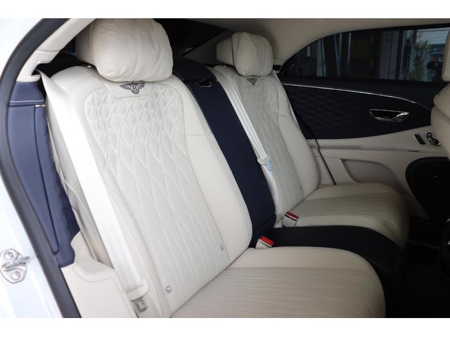 フライングスパー V8 アズール 4WD マリナーSpc/ブラックラインSpc/カーボン/(37枚目)