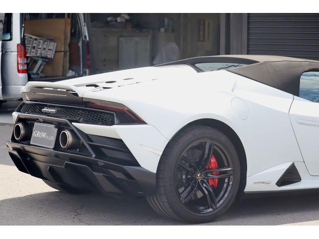 ウラカン EVO RWDスパイダー (LDF) アクラポヴィッチ/ドライバーズ・pkg/PPF(8枚目)