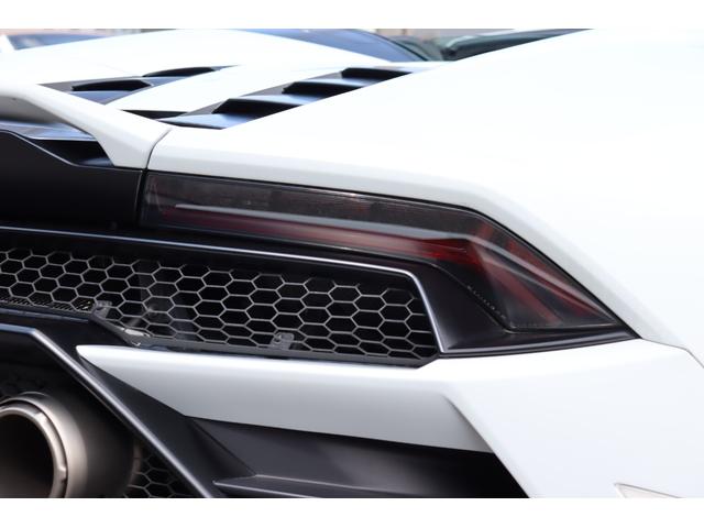 ウラカン EVO RWDスパイダー (LDF) アクラポヴィッチ/ドライバーズ・pkg/PPF(16枚目)