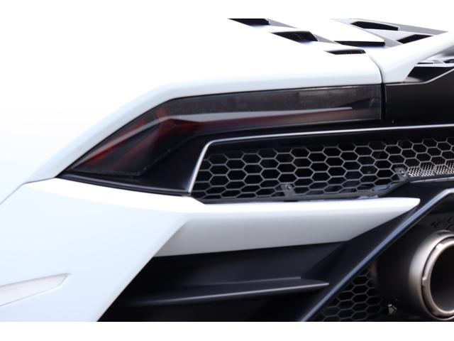 ウラカン EVO RWDスパイダー (LDF) アクラポヴィッチ/ドライバーズ・pkg/PPF(17枚目)