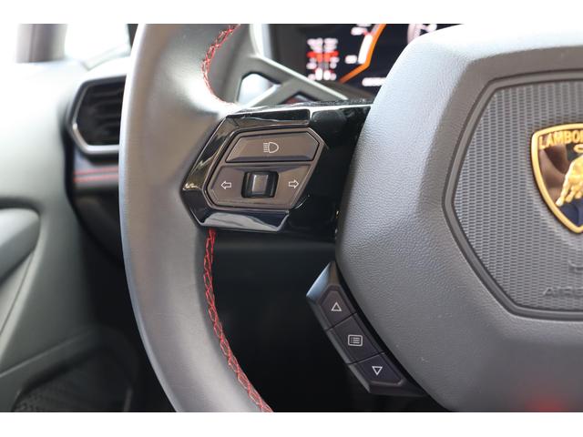 ウラカン EVO RWDスパイダー (LDF) アクラポヴィッチ/ドライバーズ・pkg/PPF(36枚目)