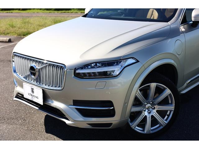 ＸＣ９０ Ｔ８　ツインエンジン　ＡＷＤ　インスクリプション　Ｂｏｗｅｒｓ＆Ｗｉｌｋｉｎｓ　パノラマサンルーフ　電格サードシート　７人乗り　マッサージ機能付きパフォーレイテッドファインナッパレザー　ベンチレーター　純正２１ＡＷ　ヘッドアップＤ　電動テールゲート（26枚目）