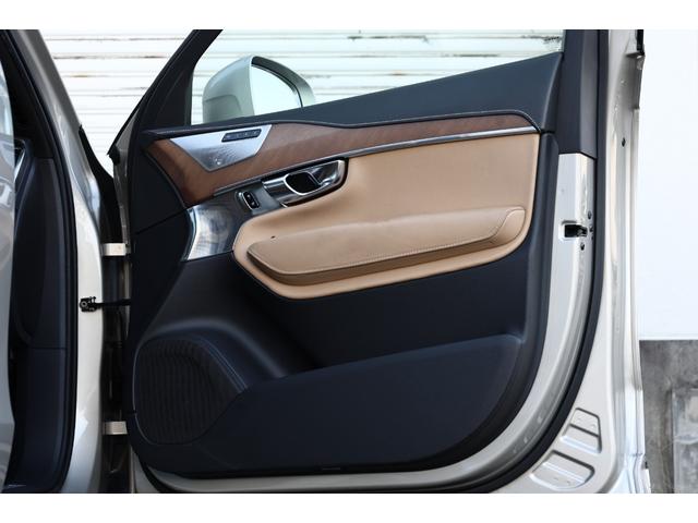ＸＣ９０ Ｔ８　ツインエンジン　ＡＷＤ　インスクリプション　Ｂｏｗｅｒｓ＆Ｗｉｌｋｉｎｓ　パノラマサンルーフ　電格サードシート　７人乗り　マッサージ機能付きパフォーレイテッドファインナッパレザー　ベンチレーター　純正２１ＡＷ　ヘッドアップＤ　電動テールゲート（48枚目）