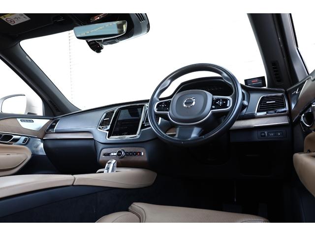 ＸＣ９０ Ｔ８　ツインエンジン　ＡＷＤ　インスクリプション　Ｂｏｗｅｒｓ＆Ｗｉｌｋｉｎｓ　パノラマサンルーフ　電格サードシート　７人乗り　マッサージ機能付きパフォーレイテッドファインナッパレザー　ベンチレーター　純正２１ＡＷ　ヘッドアップＤ　電動テールゲート（60枚目）