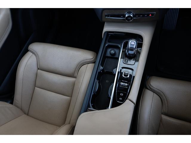 ＸＣ９０ Ｔ８　ツインエンジン　ＡＷＤ　インスクリプション　Ｂｏｗｅｒｓ＆Ｗｉｌｋｉｎｓ　パノラマサンルーフ　電格サードシート　７人乗り　マッサージ機能付きパフォーレイテッドファインナッパレザー　ベンチレーター　純正２１ＡＷ　ヘッドアップＤ　電動テールゲート（73枚目）