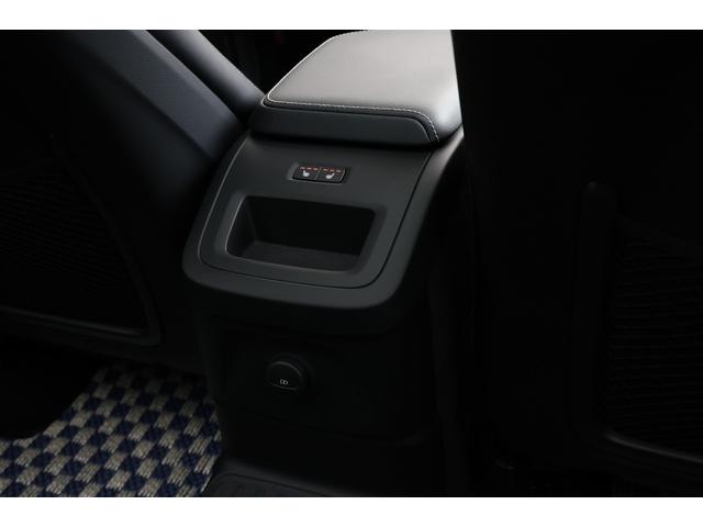 ＸＣ６０ Ｔ８　ポールスターエンジニアード　４０台限定　ＭＨＥＶ仕様　Ｂｏｗｅｒｓ＆Ｗｉｌｋｉｎｓ　Ｇｏｏｇｌｅナビ搭載　オーリンズ２２段階マニュアル調整車高調　専用鍛造２１ＡＷ　Ａｋｅｂｏｎｏ製ブレーキ（フロント６ＰＯＤ）電動テールゲート（76枚目）