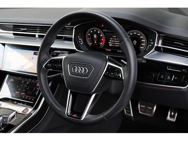 Ｓ８ ベースグレード　後期　ブラックＡｕｄｉ　ｒｉｎｇｓ＆ブラックスタイリングパッケージ　ＨＤマトリクスＬＥＤ　プレディクティブアクティブサスペンション　ＯＰ２１ＡＷ　Ｂ＆Ｏ　パワークロージングドア　ＡＣＣ　電動トランク（4枚目）