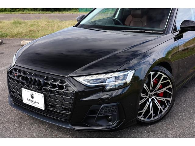 Ｓ８ ベースグレード　後期　ブラックＡｕｄｉ　ｒｉｎｇｓ＆ブラックスタイリングパッケージ　ＨＤマトリクスＬＥＤ　プレディクティブアクティブサスペンション　ＯＰ２１ＡＷ　Ｂ＆Ｏ　パワークロージングドア　ＡＣＣ　電動トランク（26枚目）