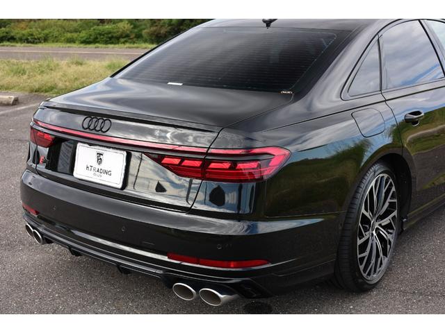 Ｓ８ ベースグレード　後期　ブラックＡｕｄｉ　ｒｉｎｇｓ＆ブラックスタイリングパッケージ　ＨＤマトリクスＬＥＤ　プレディクティブアクティブサスペンション　ＯＰ２１ＡＷ　Ｂ＆Ｏ　パワークロージングドア　ＡＣＣ　電動トランク（31枚目）