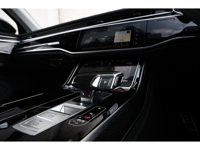 Ｓ８ ベースグレード　後期　ブラックＡｕｄｉ　ｒｉｎｇｓ＆ブラックスタイリングパッケージ　ＨＤマトリクスＬＥＤ　プレディクティブアクティブサスペンション　ＯＰ２１ＡＷ　Ｂ＆Ｏ　パワークロージングドア　ＡＣＣ　電動トランク（80枚目）