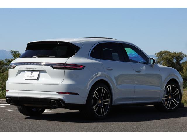 PORSCHE CAYENNE TURBO