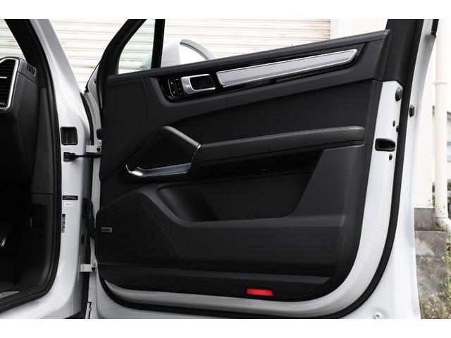 PORSCHE CAYENNE TURBO