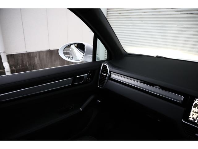 PORSCHE CAYENNE TURBO