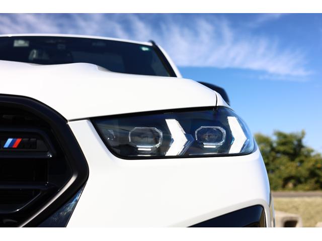 Ｘ５ Ｍ コンペティション　新車保証　１オーナー　Ｍコンフォートパッケージ　アダプティブＬＥＤ　マッサージ機能付メリノレザー　ベンチレーター　パノラマサンルーフ　純正ナビ　全方位カメラ　ｈａｒｍａｎ／ｋａｒｄｏｎ　２１／２２ＡＷ（7枚目）