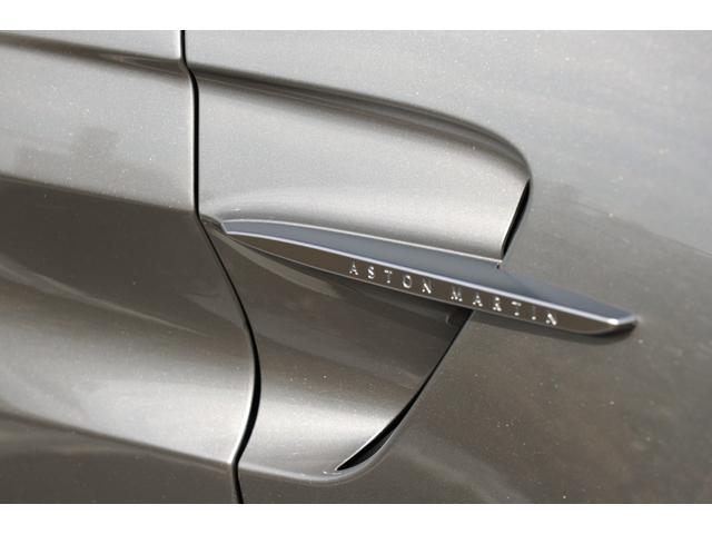 ヴァンテージ ベースグレード　現行　新車保証　Ｂｏｗｅｒｓ＆Ｗｉｌｋｉｎｓ　スポーツプラスシート　ベンチレーター　スモークドテール　２１Ｙスポーク鍛造ＡＷ　カーボンセラミックブレーキ　グロス２×２ツインカーボンファイバーロアー（47枚目）