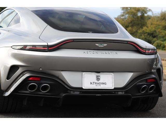 ヴァンテージ ベースグレード　現行　新車保証　Ｂｏｗｅｒｓ＆Ｗｉｌｋｉｎｓ　スポーツプラスシート　ベンチレーター　スモークドテール　２１Ｙスポーク鍛造ＡＷ　カーボンセラミックブレーキ　グロス２×２ツインカーボンファイバーロアー（50枚目）