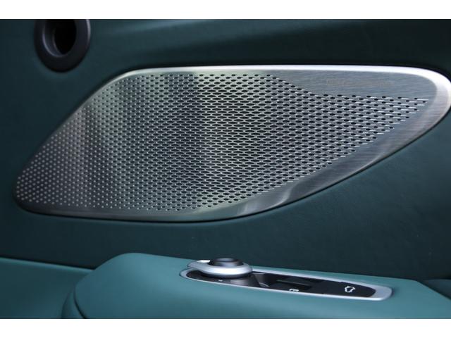 ヴァンテージ ベースグレード　現行　新車保証　Ｂｏｗｅｒｓ＆Ｗｉｌｋｉｎｓ　スポーツプラスシート　ベンチレーター　スモークドテール　２１Ｙスポーク鍛造ＡＷ　カーボンセラミックブレーキ　グロス２×２ツインカーボンファイバーロアー（59枚目）