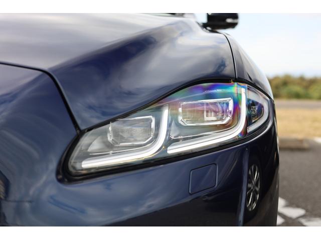 XJ XJ オートバイオグラフィー LWB 後期 アダプティブLED マッサージ機能付きキルティングセミアニリンレザー 全席シートヒーター ベンチレーター リアエンタメ Meridianリファレンスオーディオ パノラマSR ソフトクローズドドア(7枚目)