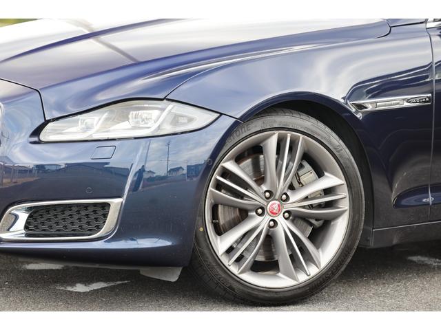 XJ XJ オートバイオグラフィー LWB 後期 アダプティブLED マッサージ機能付きキルティングセミアニリンレザー 全席シートヒーター ベンチレーター リアエンタメ Meridianリファレンスオーディオ パノラマSR ソフトクローズドドア(18枚目)