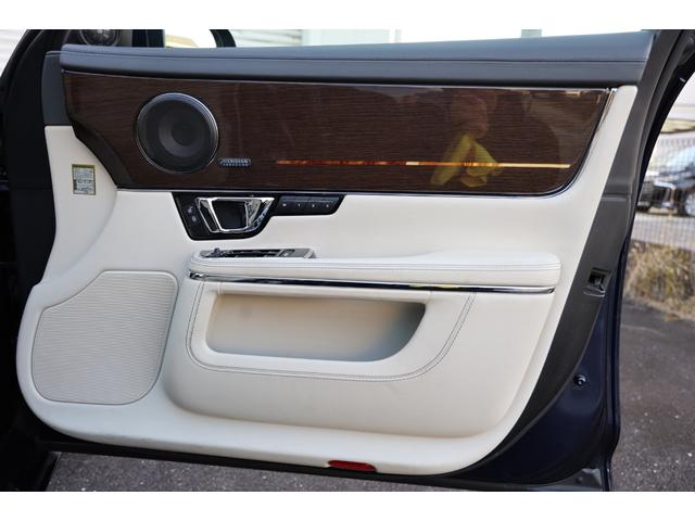 XJ XJ オートバイオグラフィー LWB 後期 アダプティブLED マッサージ機能付きキルティングセミアニリンレザー 全席シートヒーター ベンチレーター リアエンタメ Meridianリファレンスオーディオ パノラマSR ソフトクローズドドア(47枚目)