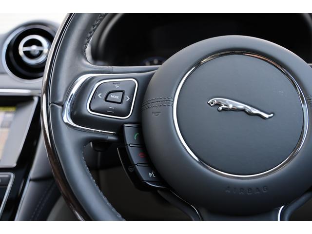 XJ XJ オートバイオグラフィー LWB 後期 アダプティブLED マッサージ機能付きキルティングセミアニリンレザー 全席シートヒーター ベンチレーター リアエンタメ Meridianリファレンスオーディオ パノラマSR ソフトクローズドドア(73枚目)