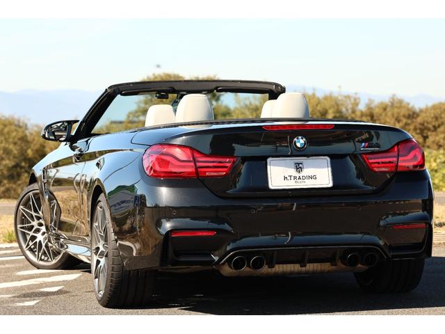 Ｍ４ Ｍ４カブリオレ　コンペティション　１オーナー　電動ハードトップ　アダプティブＬＥＤ　ホワイトメリノレザー　シートヒーター　２０ＡＷ　Ｍコンパウンドブレーキ　ｈａｒｍａｎ／ｋａｄｏｎ　ヘッドアップディスプレイ　カーボンインテリアトリム（2枚目）
