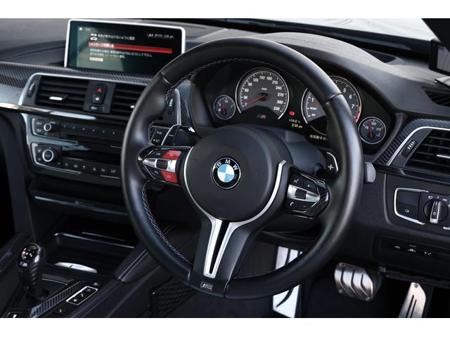 Ｍ４ Ｍ４カブリオレ　コンペティション　１オーナー　電動ハードトップ　アダプティブＬＥＤ　ホワイトメリノレザー　シートヒーター　２０ＡＷ　Ｍコンパウンドブレーキ　ｈａｒｍａｎ／ｋａｄｏｎ　ヘッドアップディスプレイ　カーボンインテリアトリム（4枚目）