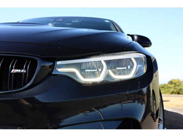 Ｍ４ Ｍ４カブリオレ　コンペティション　１オーナー　電動ハードトップ　アダプティブＬＥＤ　ホワイトメリノレザー　シートヒーター　２０ＡＷ　Ｍコンパウンドブレーキ　ｈａｒｍａｎ／ｋａｄｏｎ　ヘッドアップディスプレイ　カーボンインテリアトリム（7枚目）