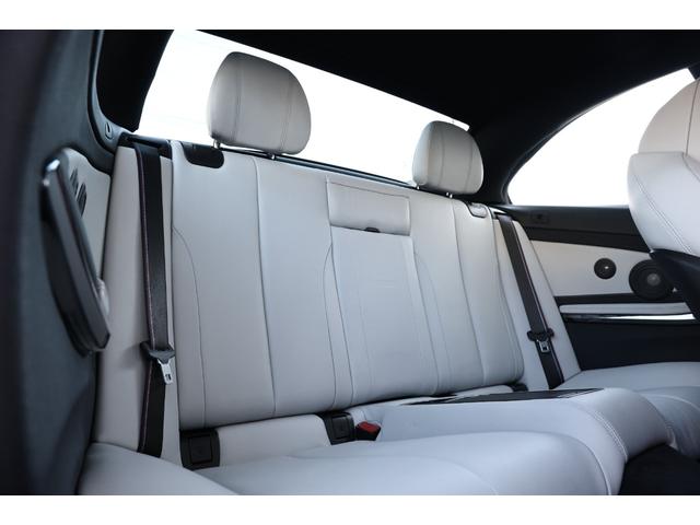 Ｍ４ Ｍ４カブリオレ　コンペティション　１オーナー　電動ハードトップ　アダプティブＬＥＤ　ホワイトメリノレザー　シートヒーター　２０ＡＷ　Ｍコンパウンドブレーキ　ｈａｒｍａｎ／ｋａｄｏｎ　ヘッドアップディスプレイ　カーボンインテリアトリム（51枚目）