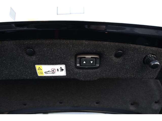 Ｍ４ Ｍ４カブリオレ　コンペティション　１オーナー　電動ハードトップ　アダプティブＬＥＤ　ホワイトメリノレザー　シートヒーター　２０ＡＷ　Ｍコンパウンドブレーキ　ｈａｒｍａｎ／ｋａｄｏｎ　ヘッドアップディスプレイ　カーボンインテリアトリム（53枚目）