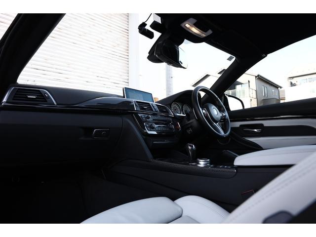 Ｍ４ Ｍ４カブリオレ　コンペティション　１オーナー　電動ハードトップ　アダプティブＬＥＤ　ホワイトメリノレザー　シートヒーター　２０ＡＷ　Ｍコンパウンドブレーキ　ｈａｒｍａｎ／ｋａｄｏｎ　ヘッドアップディスプレイ　カーボンインテリアトリム（57枚目）