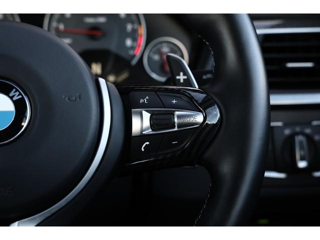 Ｍ４ Ｍ４カブリオレ　コンペティション　１オーナー　電動ハードトップ　アダプティブＬＥＤ　ホワイトメリノレザー　シートヒーター　２０ＡＷ　Ｍコンパウンドブレーキ　ｈａｒｍａｎ／ｋａｄｏｎ　ヘッドアップディスプレイ　カーボンインテリアトリム（63枚目）