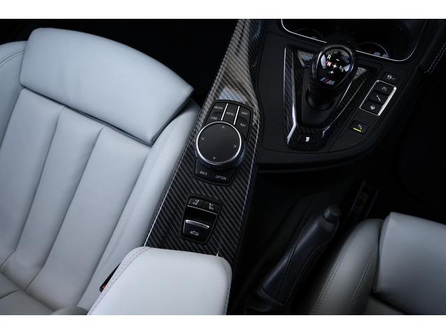 Ｍ４ Ｍ４カブリオレ　コンペティション　１オーナー　電動ハードトップ　アダプティブＬＥＤ　ホワイトメリノレザー　シートヒーター　２０ＡＷ　Ｍコンパウンドブレーキ　ｈａｒｍａｎ／ｋａｄｏｎ　ヘッドアップディスプレイ　カーボンインテリアトリム（73枚目）