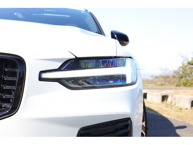 V60 リチャジアルティメットT6AWDプラグインハイブリド 新車保証 Googleナビ パノラマサンルーフ マッサージ機能付きファインナッパレザー ベンチレーター harman/kardon オレフォス社製シフトノブ 19AW HUD ACC 電動テールゲート(7枚目)