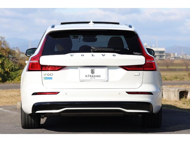 V60 リチャジアルティメットT6AWDプラグインハイブリド 新車保証 Googleナビ パノラマサンルーフ マッサージ機能付きファインナッパレザー ベンチレーター harman/kardon オレフォス社製シフトノブ 19AW HUD ACC 電動テールゲート(31枚目)