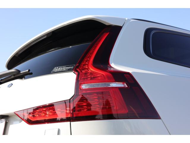 V60 リチャジアルティメットT6AWDプラグインハイブリド 新車保証 Googleナビ パノラマサンルーフ マッサージ機能付きファインナッパレザー ベンチレーター harman/kardon オレフォス社製シフトノブ 19AW HUD ACC 電動テールゲート(34枚目)