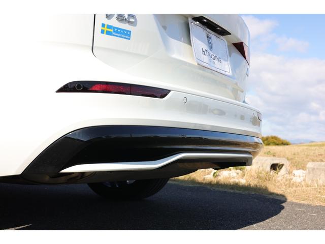 V60 リチャジアルティメットT6AWDプラグインハイブリド 新車保証 Googleナビ パノラマサンルーフ マッサージ機能付きファインナッパレザー ベンチレーター harman/kardon オレフォス社製シフトノブ 19AW HUD ACC 電動テールゲート(41枚目)