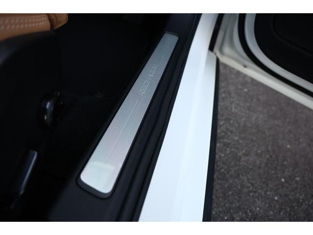 V60 リチャジアルティメットT6AWDプラグインハイブリド 新車保証 Googleナビ パノラマサンルーフ マッサージ機能付きファインナッパレザー ベンチレーター harman/kardon オレフォス社製シフトノブ 19AW HUD ACC 電動テールゲート(50枚目)