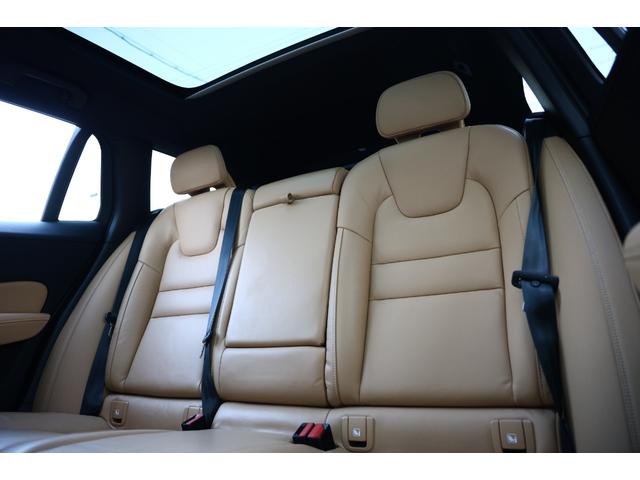 V60 リチャジアルティメットT6AWDプラグインハイブリド 新車保証 Googleナビ パノラマサンルーフ マッサージ機能付きファインナッパレザー ベンチレーター harman/kardon オレフォス社製シフトノブ 19AW HUD ACC 電動テールゲート(57枚目)