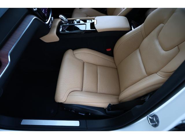 V60 リチャジアルティメットT6AWDプラグインハイブリド 新車保証 Googleナビ パノラマサンルーフ マッサージ機能付きファインナッパレザー ベンチレーター harman/kardon オレフォス社製シフトノブ 19AW HUD ACC 電動テールゲート(58枚目)