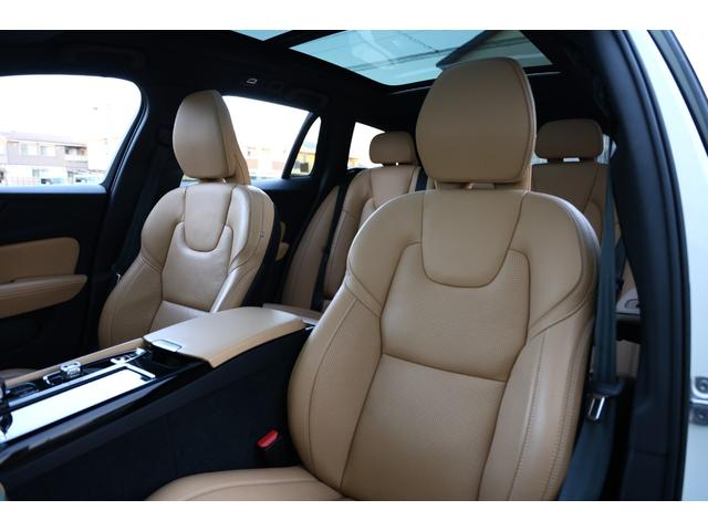 V60 リチャジアルティメットT6AWDプラグインハイブリド 新車保証 Googleナビ パノラマサンルーフ マッサージ機能付きファインナッパレザー ベンチレーター harman/kardon オレフォス社製シフトノブ 19AW HUD ACC 電動テールゲート(59枚目)