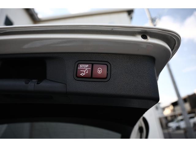 Ｅクラスステーションワゴン Ｅ２００　ステーションワゴン　スポーツ　後期　エクスクルーシブ　ＡＭＧラインインテリアＰＫＧ　ＭＨＥＶ　マルチビームＬＥＤ　ブラックナッパレザー　パノラマサンルーフ　ＭＢＵＸ　ＡＲナビ　３６０°カメラ　Ｂｕｒｍｅｓｔｅｒ　電動テールゲート（52枚目）